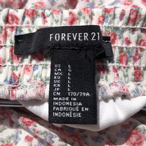 (🌸3 FOR $15 DEAL!) Floral Mini Skirt Forever 21 - Picture 3 of 4